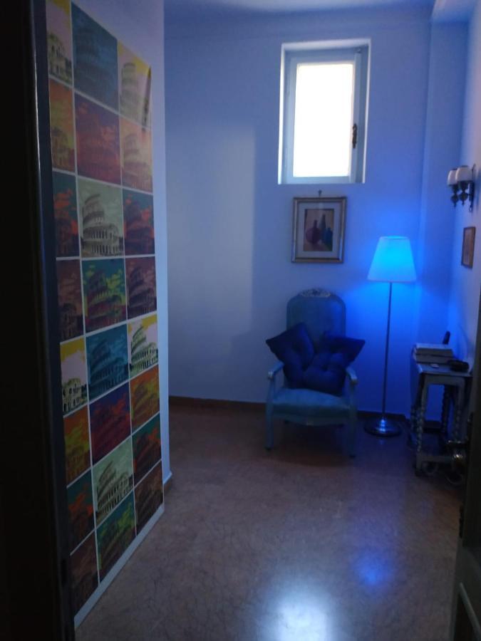 Around The Corner Colosseo B&B Roma Dış mekan fotoğraf