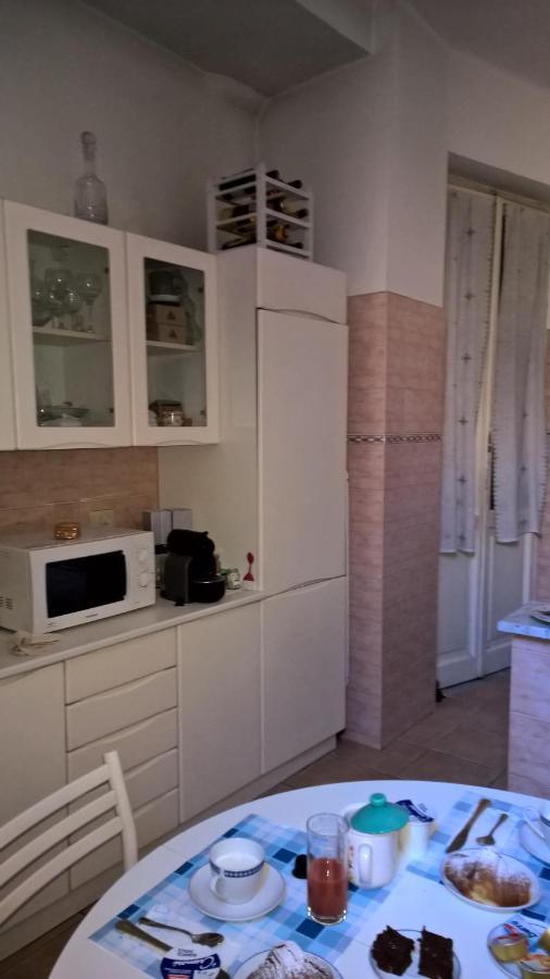 Around The Corner Colosseo B&B Roma Dış mekan fotoğraf