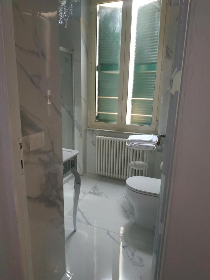 Around The Corner Colosseo B&B Roma Dış mekan fotoğraf